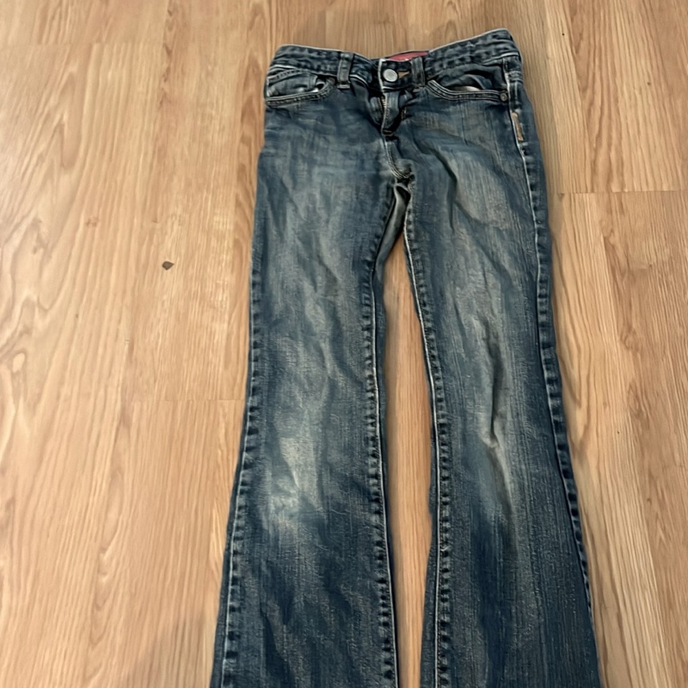 I’m selling these old navy size 10 boots cut flare jeans